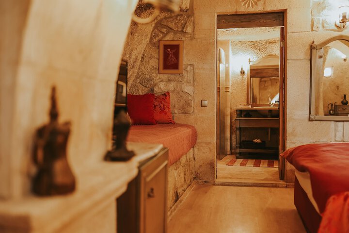 Room 21 of 131