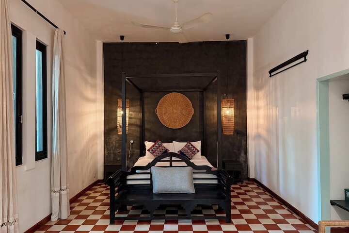 Room 9 of 57
