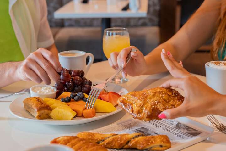 Breakfast/Coffee Service 91 of 137