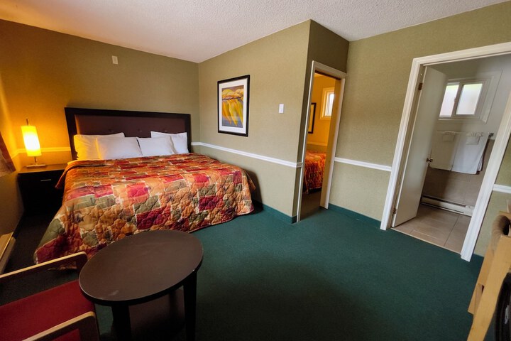 Room 15 of 31