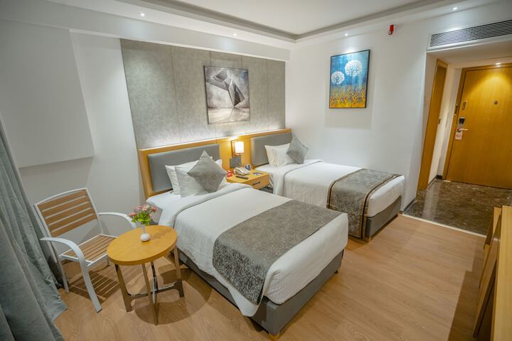 Room 15 of 71