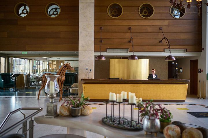 Hotel Lobby