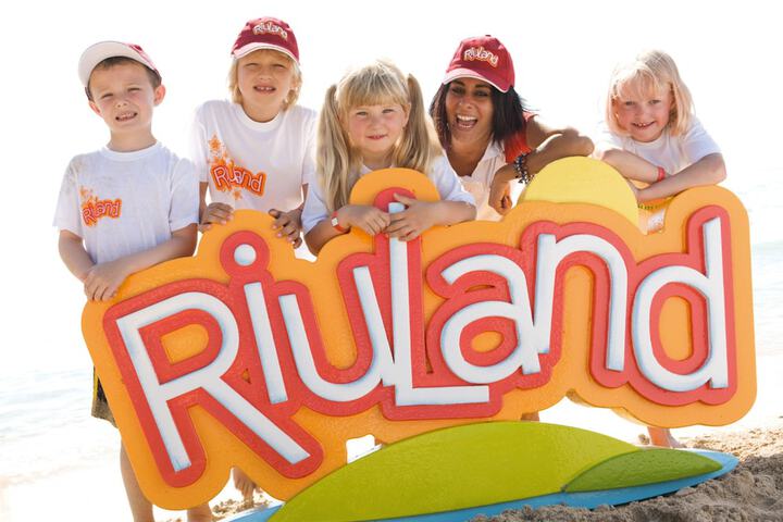 Childrens Activities 64 of 100