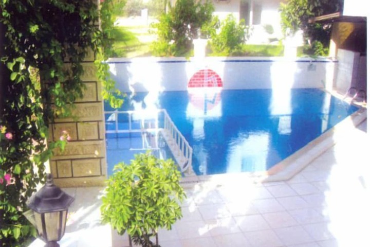Hotel with Pool