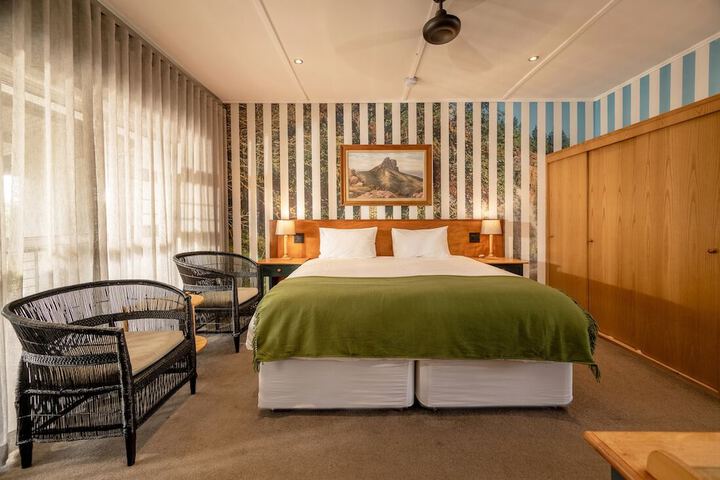 Room 43 of 105