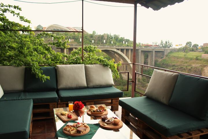 Lounge 47 of 60