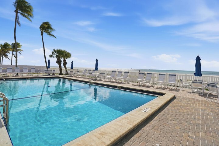 Exterior of Windward Passage Resort