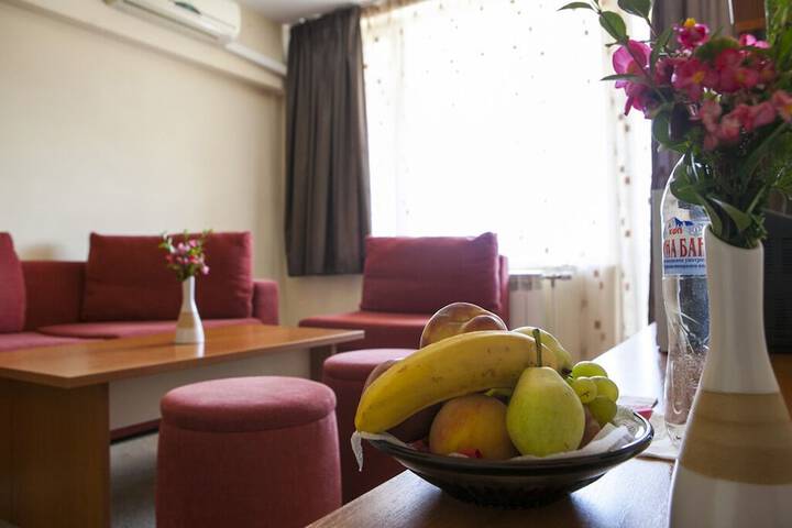 Room 5 of 24