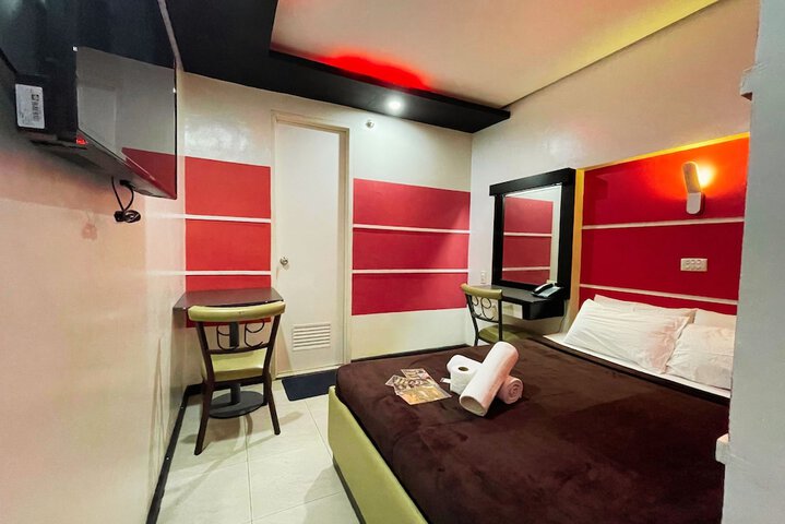 Room 11 of 73