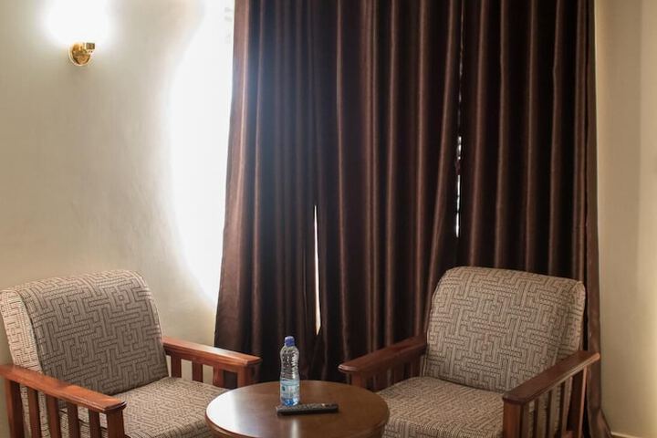Room 16 of 43