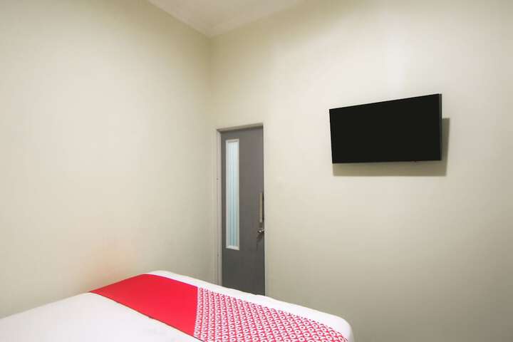 Room 9 of 24