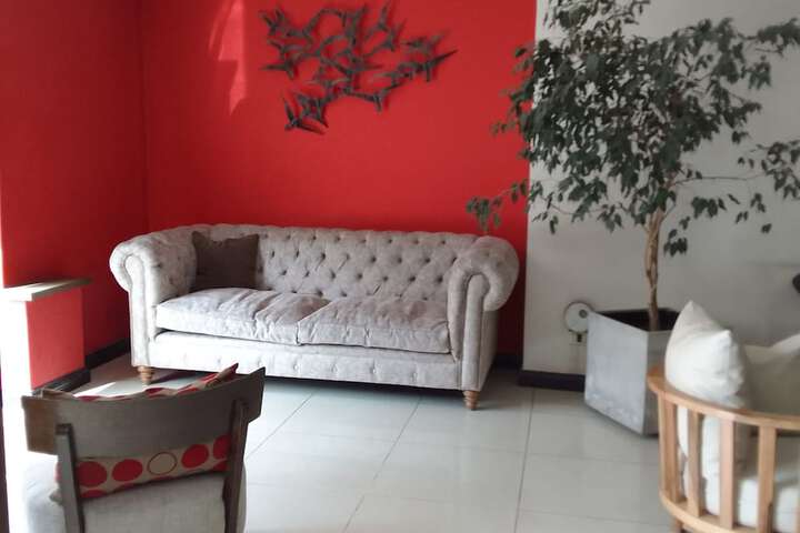 Hotel 2 of 63