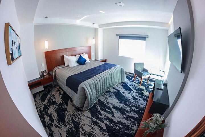 Room 4 of 36