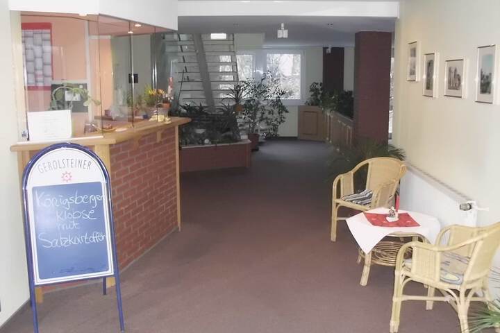 Check-in/check-out kiosk