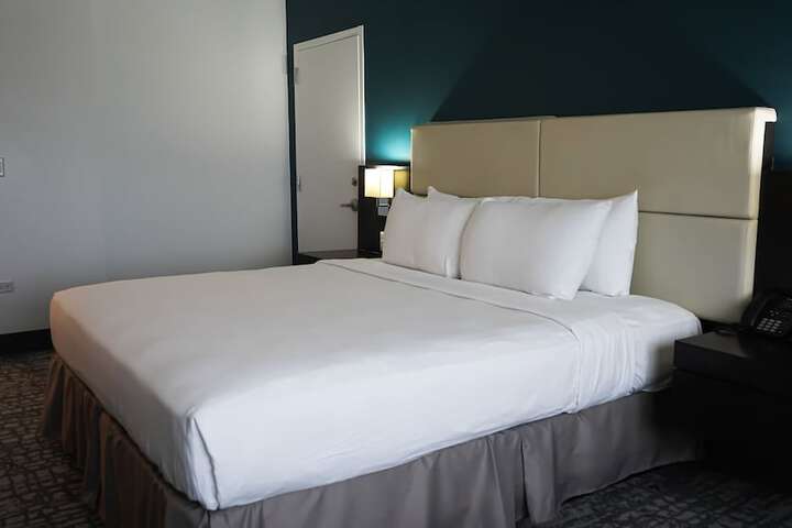 Room 10 of 54
