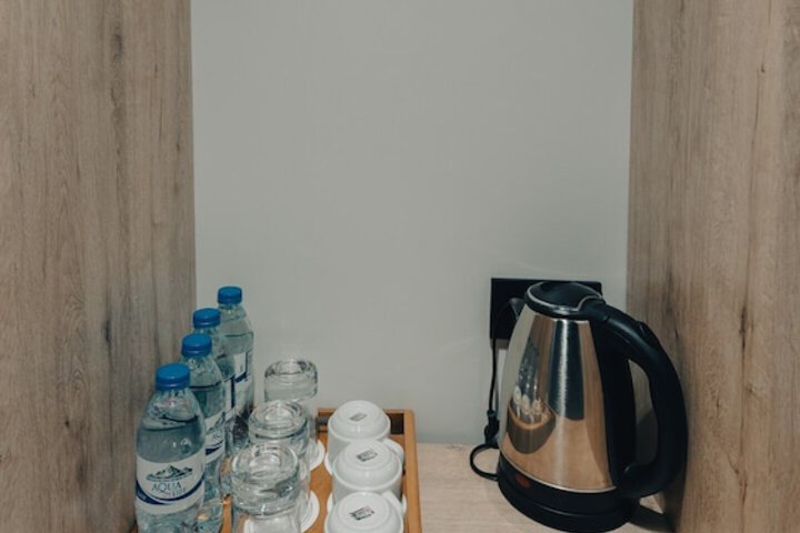 Room 66 of 173
