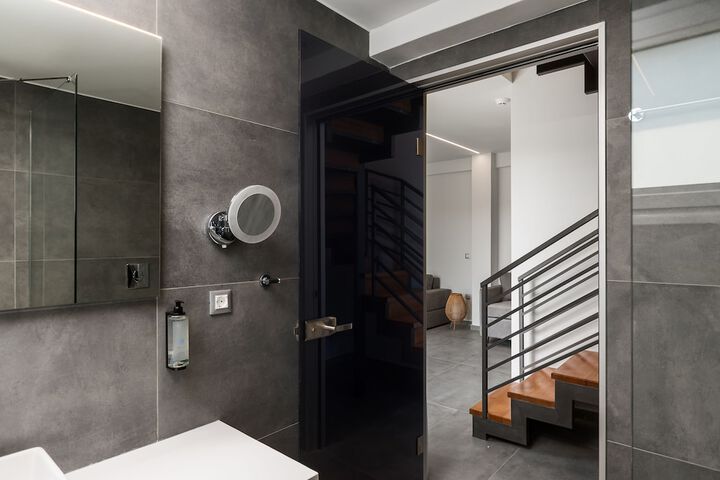 Room 184 of 266
