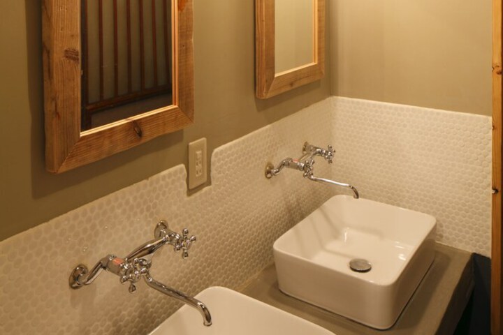 Clean Restrooms