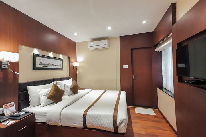 Room 72 of 161