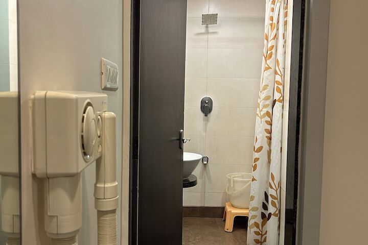 Room 52 of 58