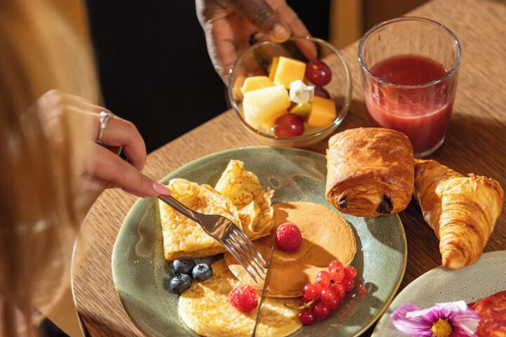 Breakfast/Coffee Service 74 of 94
