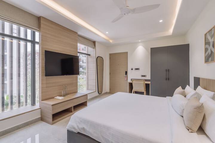 Room 9 of 40
