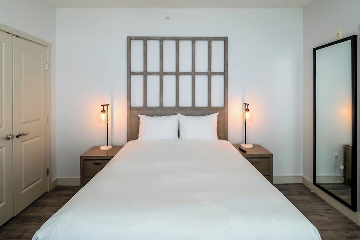 Room 25 of 150