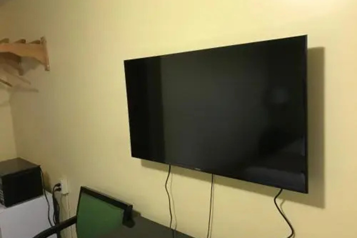 Room 3 of 11
