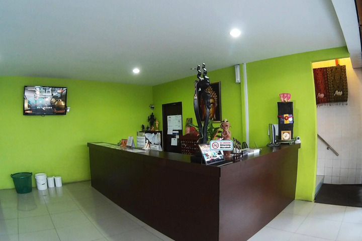 Photo 1
