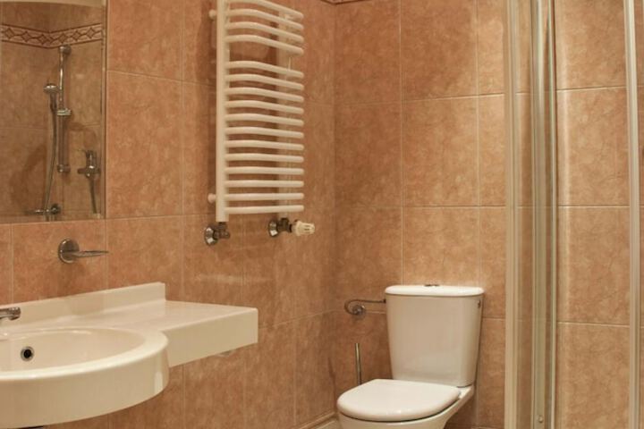 Clean Restrooms