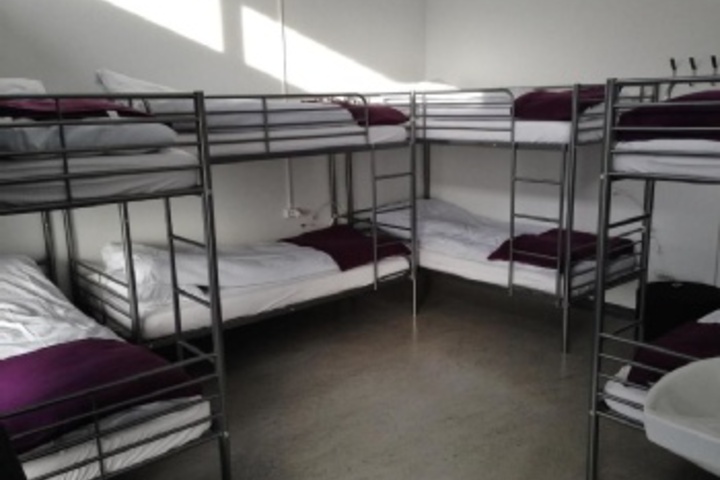 Room 142 of 276