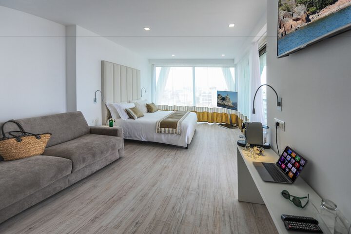 Room 15 of 71