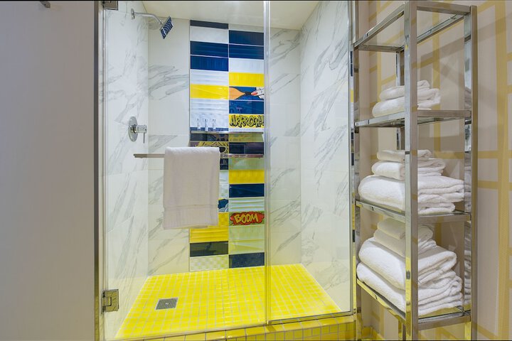 Standard Room, King or Two Doubles (6 of 20)