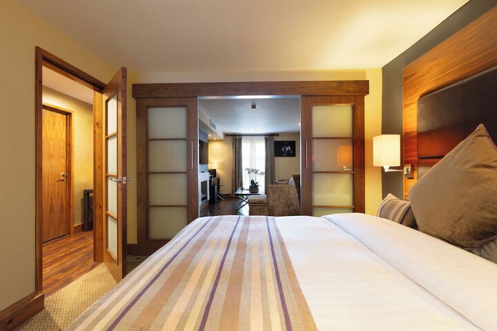 Room 35 of 95