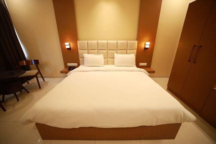 Room 4 of 21