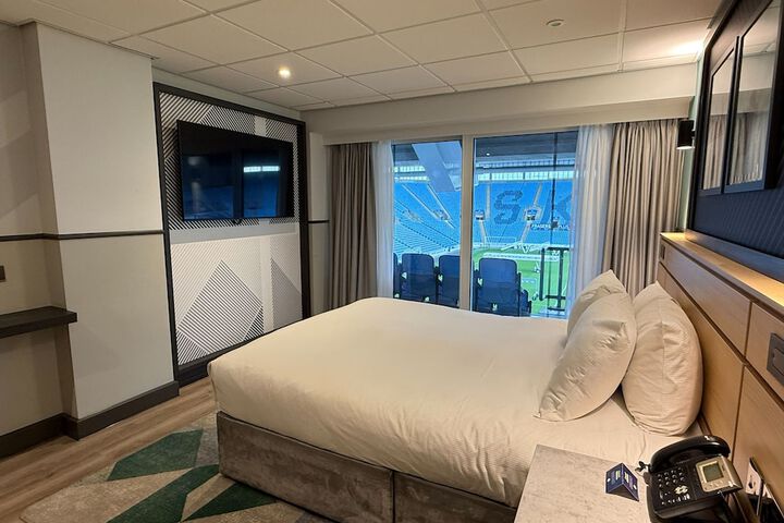 Room 14 of 124