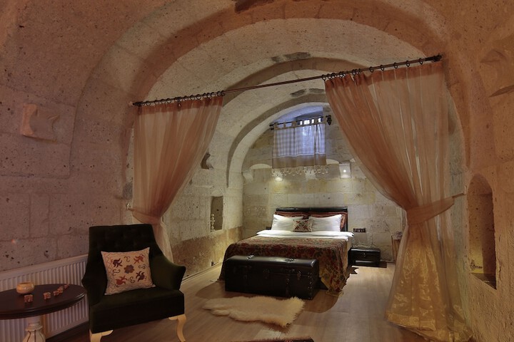 Room 6 of 56