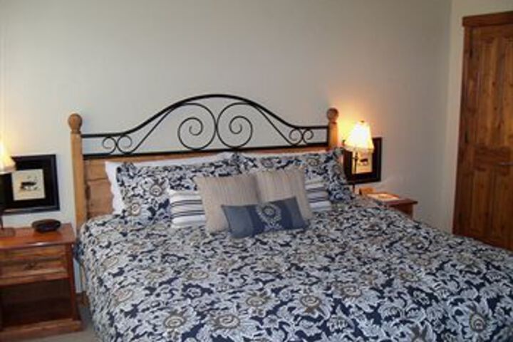 Room 36 of 106