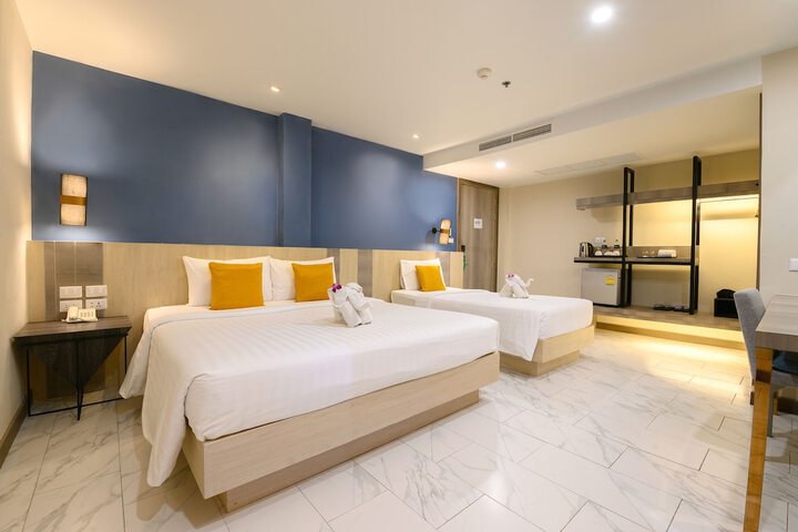 Room 26 of 156