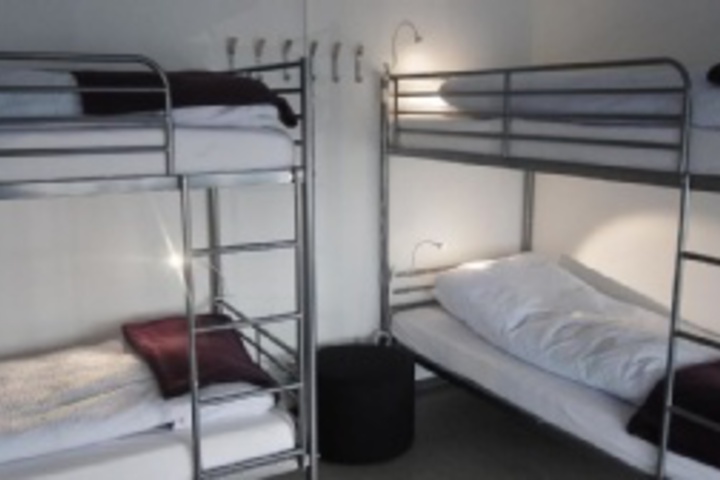 Room 187 of 276