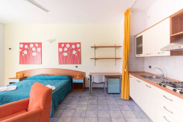 Room 5 of 49