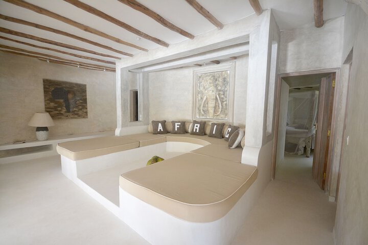 Pool 37 of 65