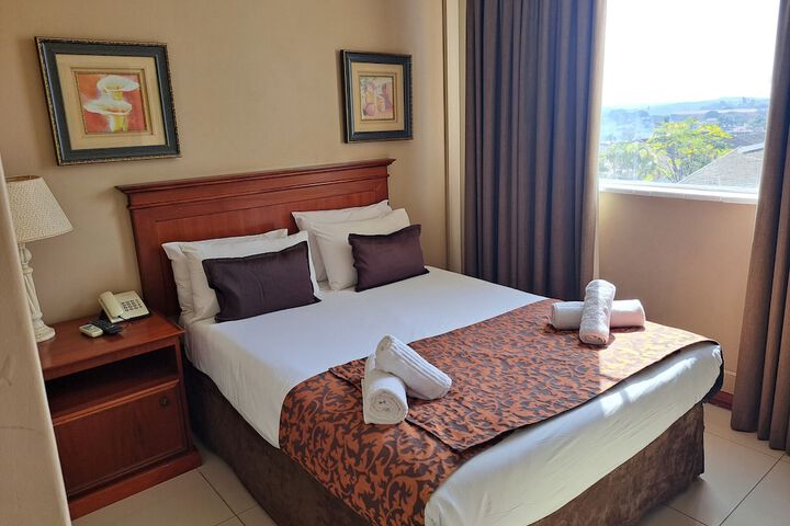 Room 5 of 20