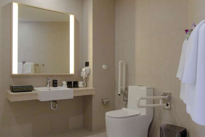 Room 40 of 69
