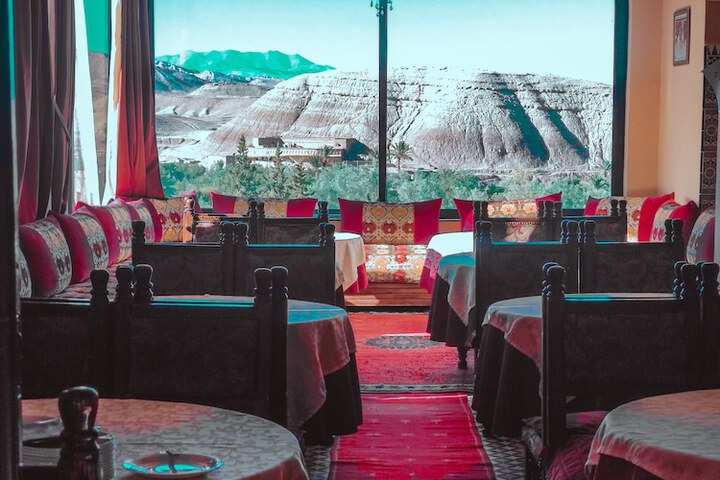 Dining 62 of 98