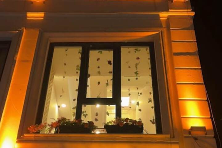 Hotel 8 of 9