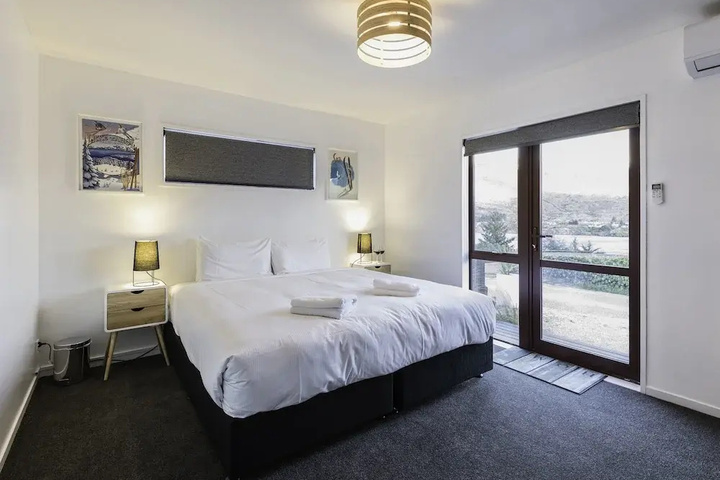 Room 2 of 14