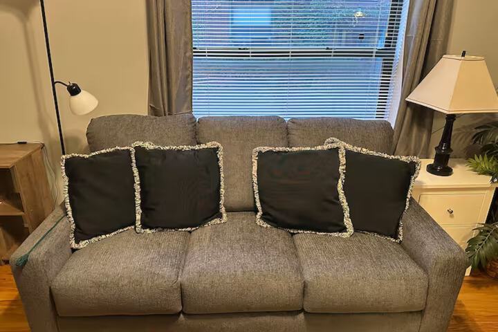 Room 11 of 17