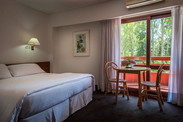 Room 7 of 60