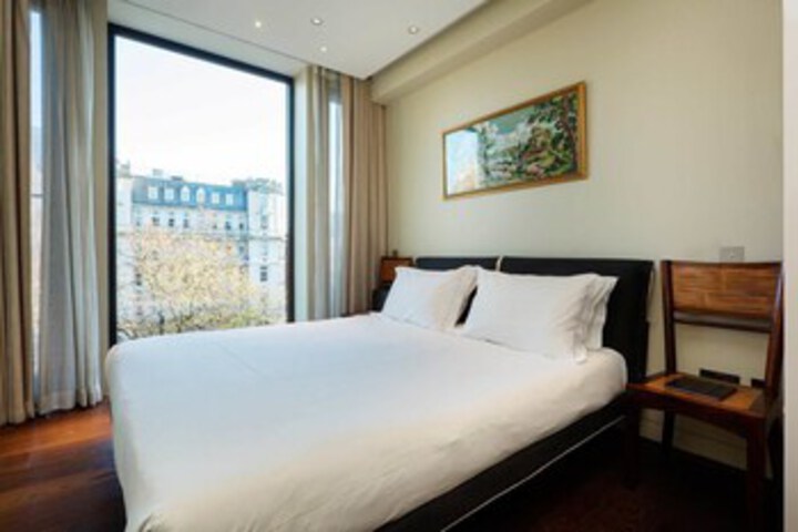 Room 15 of 22